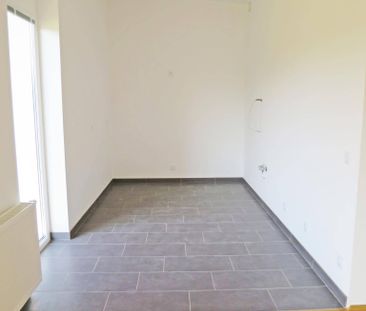 Geräumige 4-Zimmer-Wohnung mit großem Balkon, Abstellraum und KFZ-S... - Photo 4