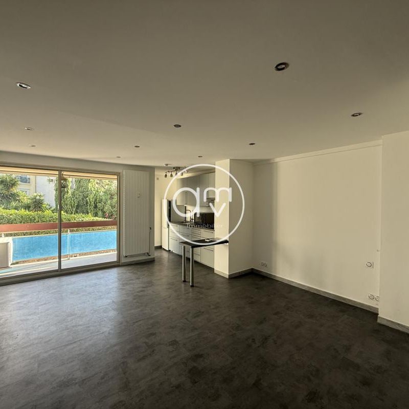 Location Appartement 1 pièce 33m² HYERES 83400 - Photo 1