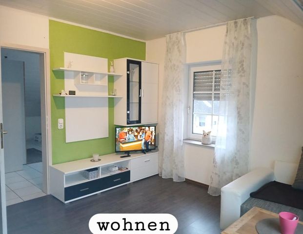 2,5 Zimmerwohnung ZW im DG in Niederwerrn - Photo 1
