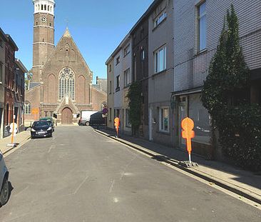 Aangename rijwoning nabij Sint-Eligiuskerk te Gentbrugge - Foto 6