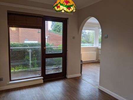 3 Stephen's Court, Malone Road, Belfast, BT9 6RF - Photo 5