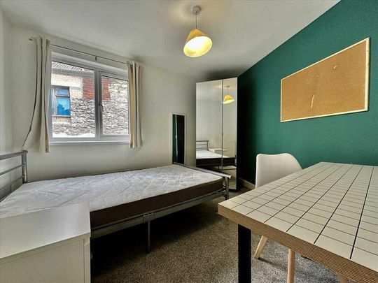 6 bedroom house share to rent - Photo 1