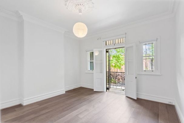 Fully Renovated 3-Bedroom Terrace with Parking – Prime Redfern Address - Photo 1