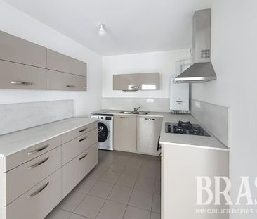 Location Appartement 2 pièces 46m² LES SABLES D OLONNE 85100 - Photo 3