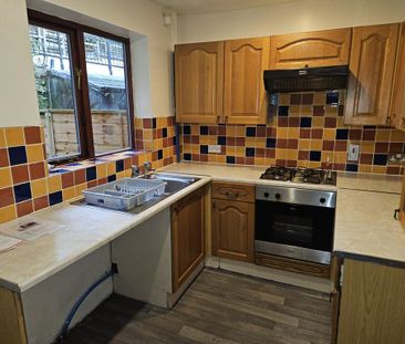 2 bedroom semi-detached house to rent - Photo 1