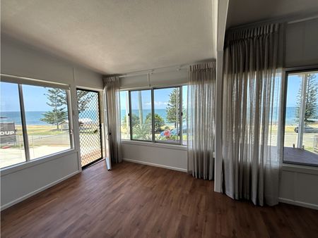 91 Flinders Pde, Scarborough QLD 4020 - House For Rent - $765 | Domain - Photo 5