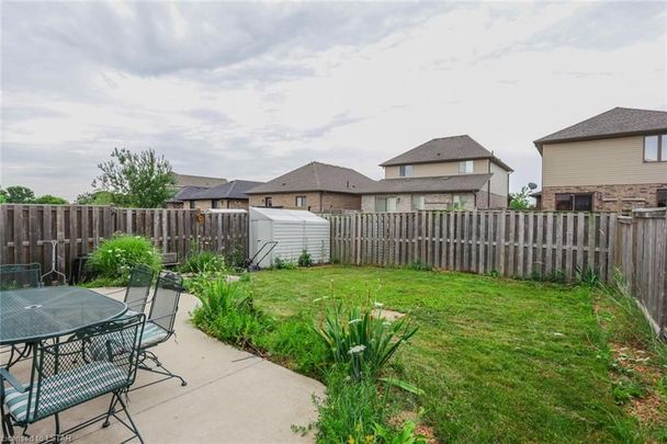 For Lease - 2879 Lemieux Walk, London South, Ontario - Photo 1