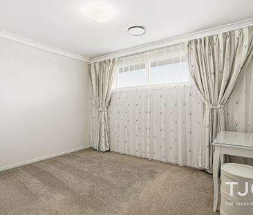 Modern Comfort and Family Elegance - Photo 2