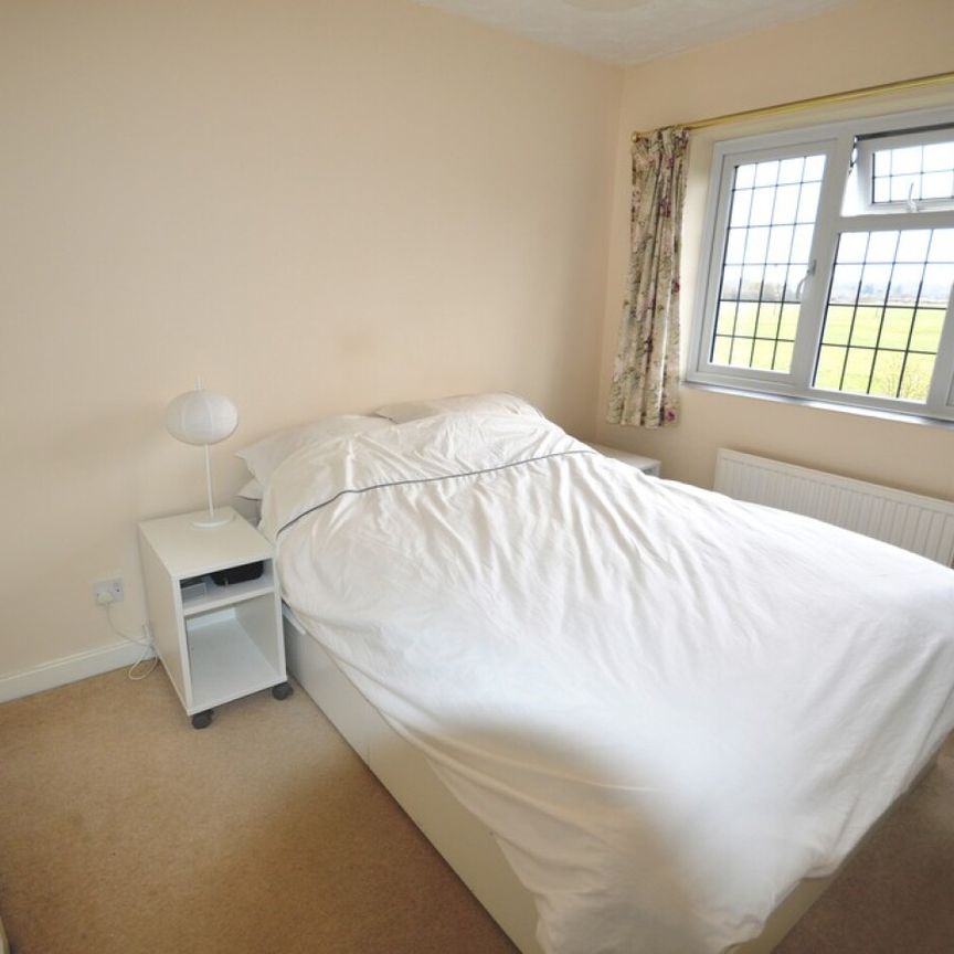 2 bedroom Cluster House - STIRLING WAY, WELWYN GARDEN CITY - Photo 1