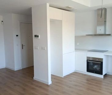 Piso de alquiler en Calle Juan Carlos Aguilar Moreno, Entrenúcleos - Photo 6