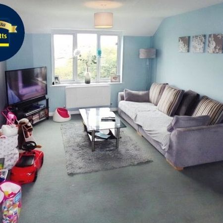 Willow Road, Dunmow - CM6 - Photo 1