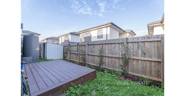 Cook, Entertain, Unwind – All in One Stunning Space - Photo 1