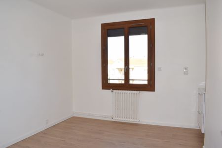 Location Appartement 5 pièces 94m² NARBONNE 11100 - Photo 4
