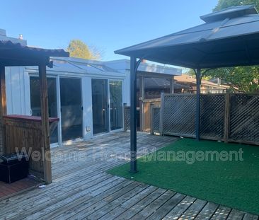 $2,095 / 3 br / 1 ba / Bright 3-Bedroom Upper Unit in St. Catharines - Photo 6