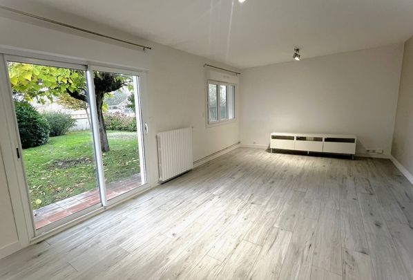 Location Maison 3 pièces 75m² PAREMPUYRE 33290 - Photo 1