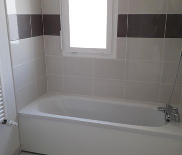 location Appartement T3 DE 62.1m² À BORDEAUX - Photo 4