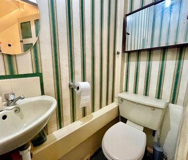 3 bedroom terraced house to rent - Photo 6