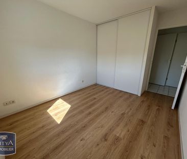 Location Appartement 2 pièces 54m² MARMANDE 47200 - Photo 2