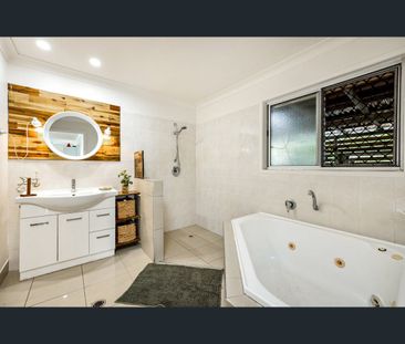 90 Earl Street, Westcourt, Qld 4870 - Photo 2