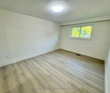 3276 Victory Crescent #Main - Photo 5