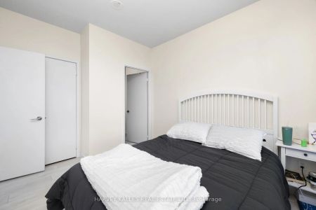 8 Eglinton Avenue E #5807 - Photo 5
