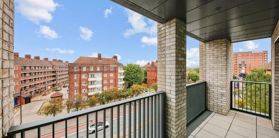 3 Bed Flat, Woodberry Down, N4 - Photo 2