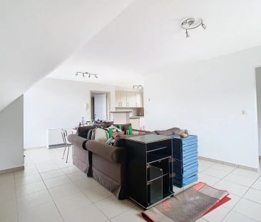 Dakappartement met 1 SLPK, mooi terras én garage! - Photo 2