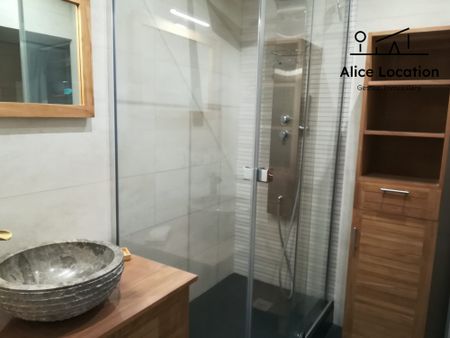 Location Appartement 2 pièces 54m² EVIAN LES BAINS 74500 - Photo 4