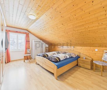 Charming 4-room penthouse apartment in Fahrwangen - Photo 5