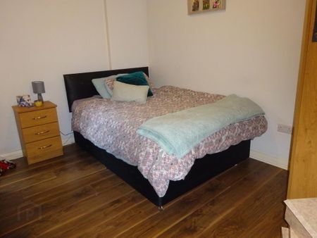 Flat 1, 51 Fitzwilliam Street, Belfast, BT9 6JW - Photo 4