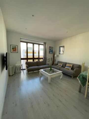 Alquiler de piso en Calle Ancha, 59 - Photo 2