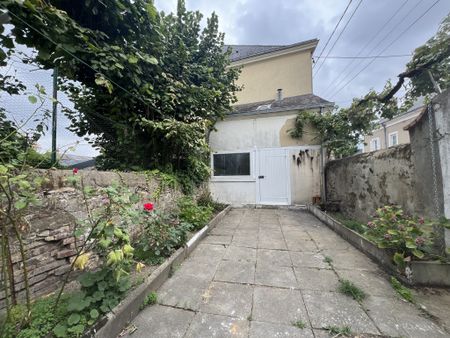 Location Maison 4 pièces 76m² LE MANS 72000 - Photo 4