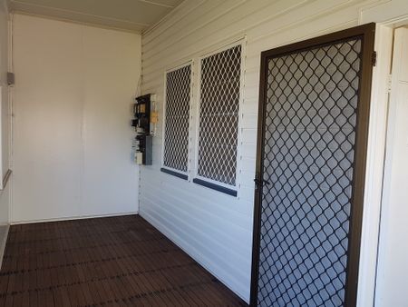 2/136 Prince Street - Photo 2