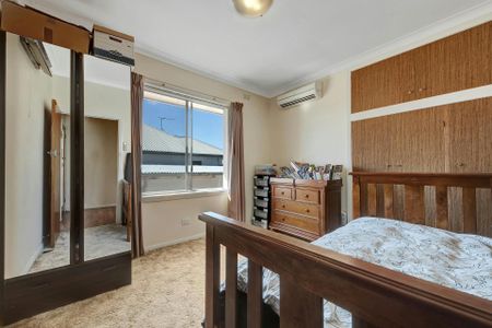 Solid three bedroom home with modern updates - Photo 3