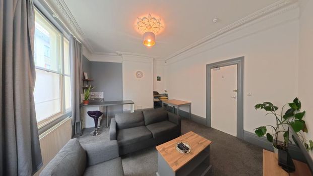 7 bedroom house to rent - Photo 1