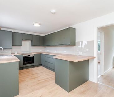 3 bedroom terraced house to rent - Photo 4