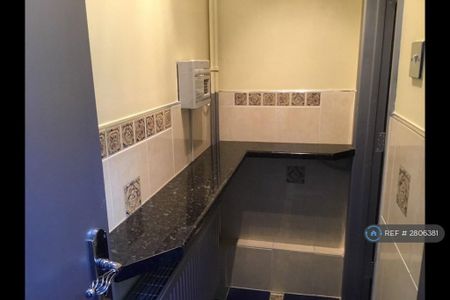 2 bedroom bungalow to rent - Photo 2