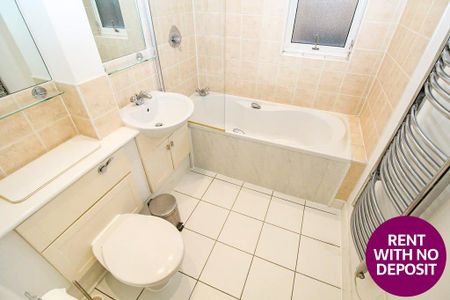 3 bedroom flat to rent - Photo 3