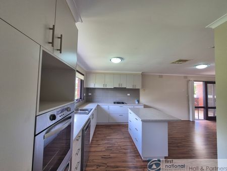 14 Peckover Court, 3802, Endeavour Hills Vic - Photo 5