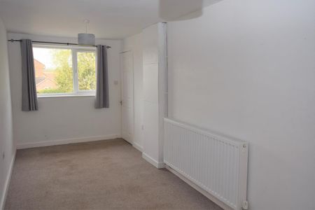 4 bedroom detached house to rent - Photo 5