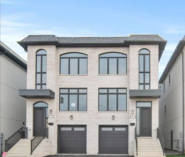 For Lease - 13 St Gaspar Court, Toronto, Ontario - Photo 1