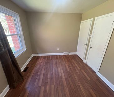 For Lease - 378 Aberdeen Avenue, Peterborough, Ontario - Photo 5