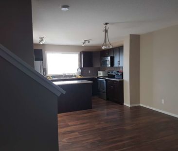 183 Evansborough Way NW, Calgary - Photo 4