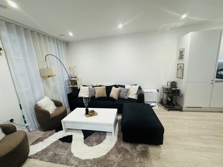 2 Bed Flat, Bond Apartments, HA1 - Photo 2
