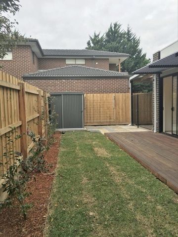 Clayton South - Photo 5