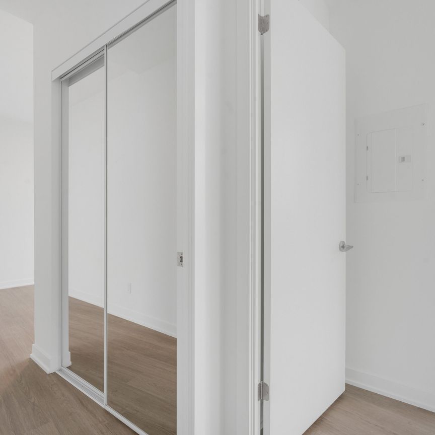 For Lease - 8188 Yonge Street Unit# 911, Vaughan, Ontario - Photo 1