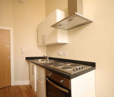 Studio to rent - Photo 2