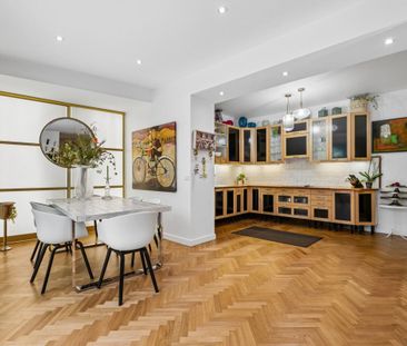 Location Appartement 5 pièces Meublé 193m² PARIS 8ème - Photo 2