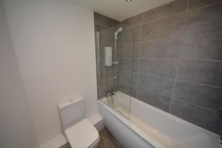 3 bedroom end of terrace house to rent - Photo 3