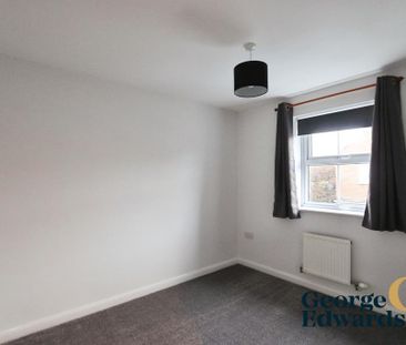 3 bedroom terraced house to rent - Photo 3